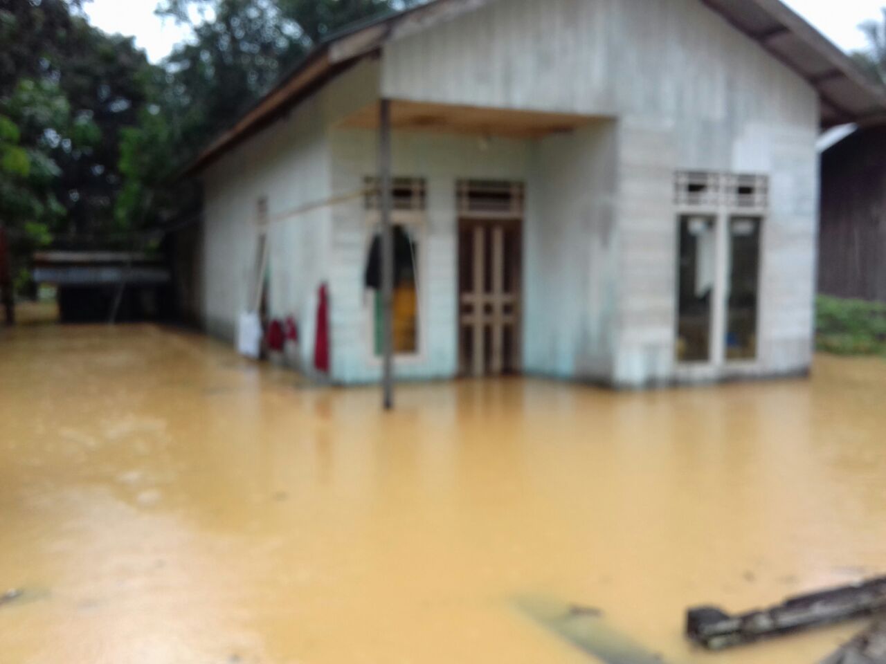 bencana banjir dikecamatan long mesangat kabupaten kutai Timur 